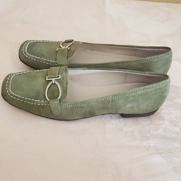Women's AK Anne Klein i Flex Green Suede Leather Flats Akburt Size 9.5 M. New - Picture 6 of 8